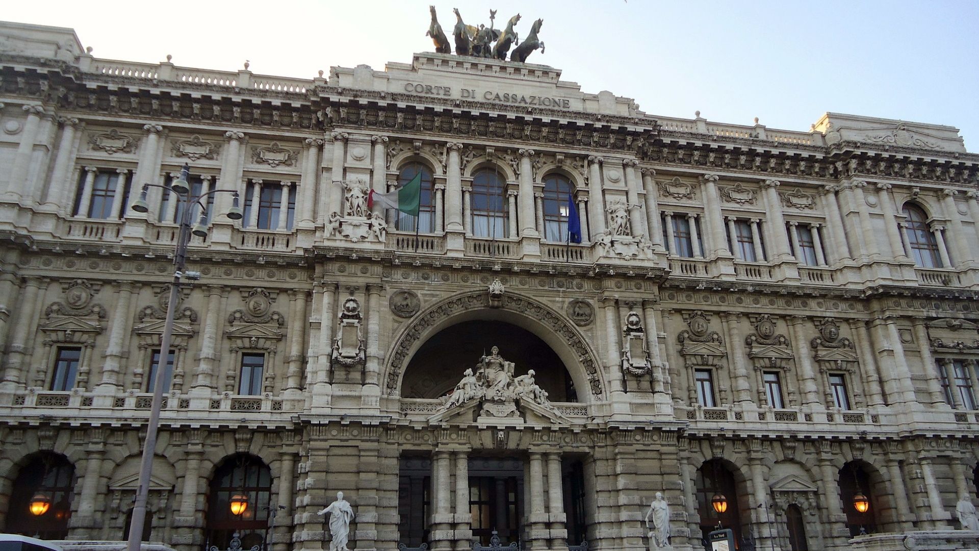 Palacio de Justicia italiano